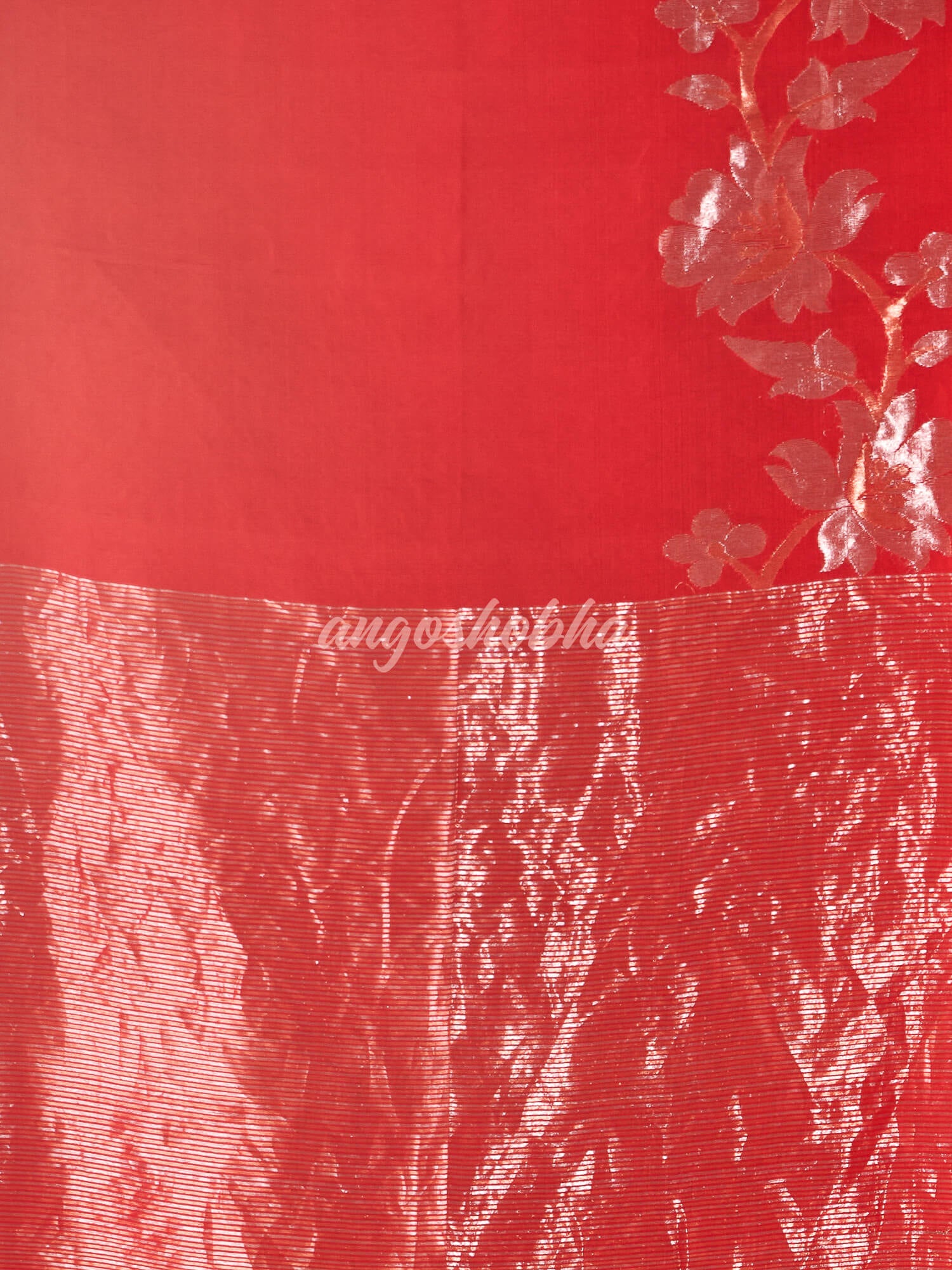 Red Silk White Flowers Motive Handwoven Muslin Saree