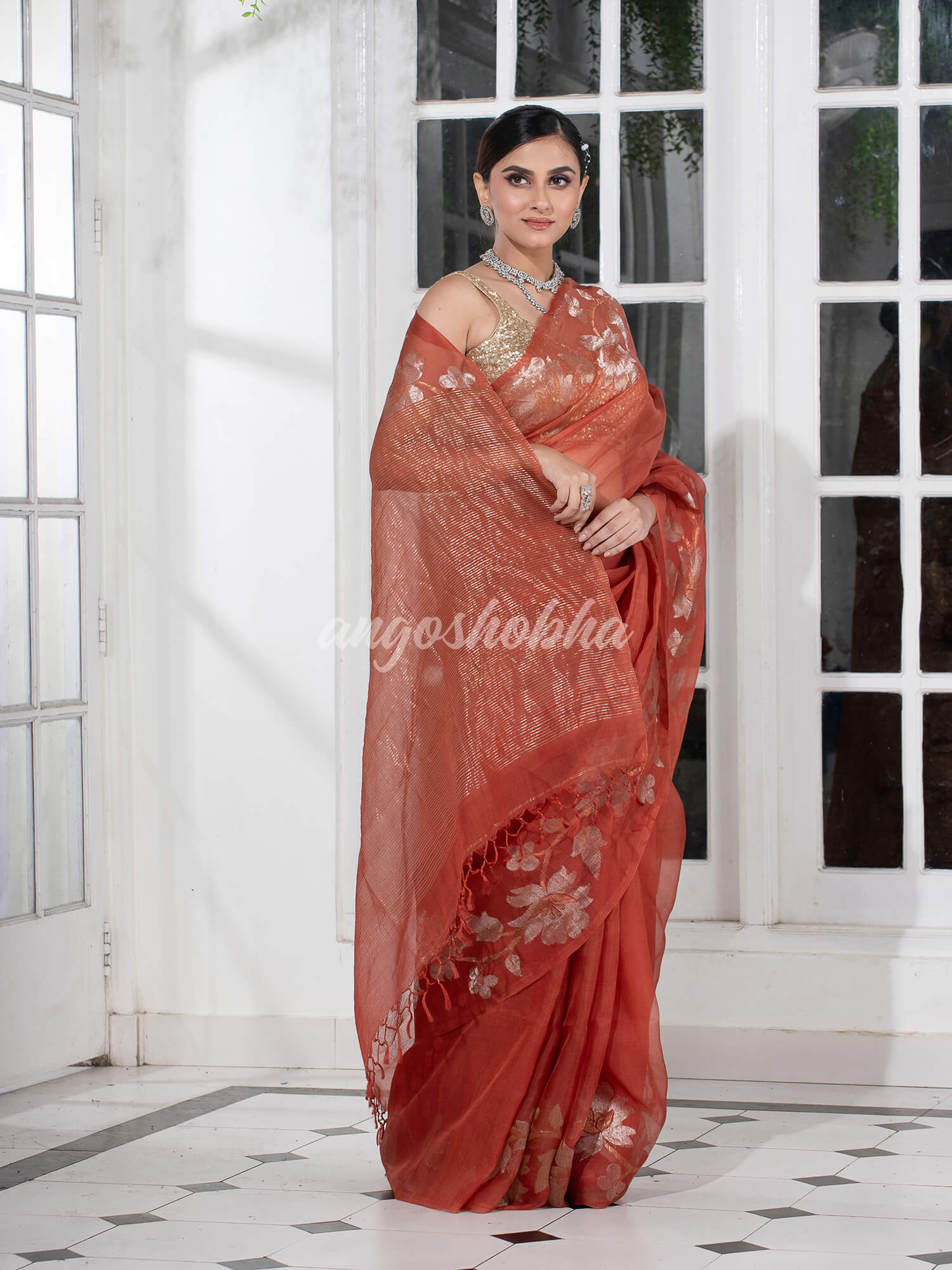 Rust Silk White Flowers Motive Handwoven Muslin Saree