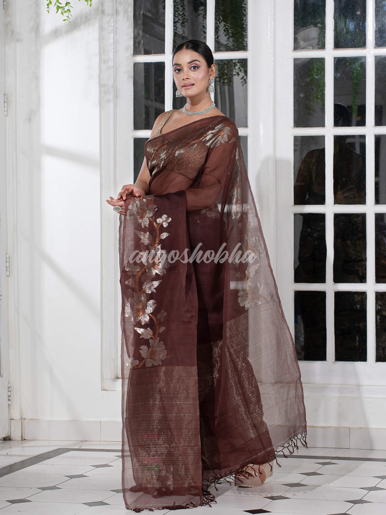 Brown Silk White Flowers Motive Handwoven Muslin Saree