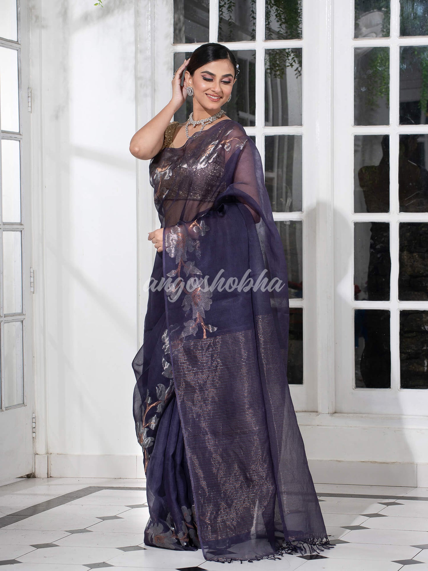 Misty Blue Silk White Flowers Motive Handwoven Muslin Saree
