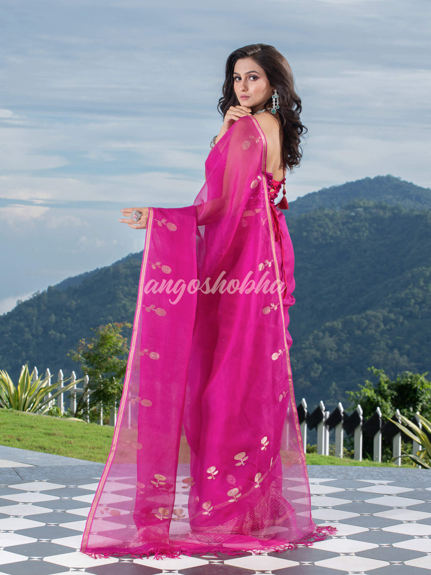 Traditional Pink Muslin Silk Zari Work Handloom Saree