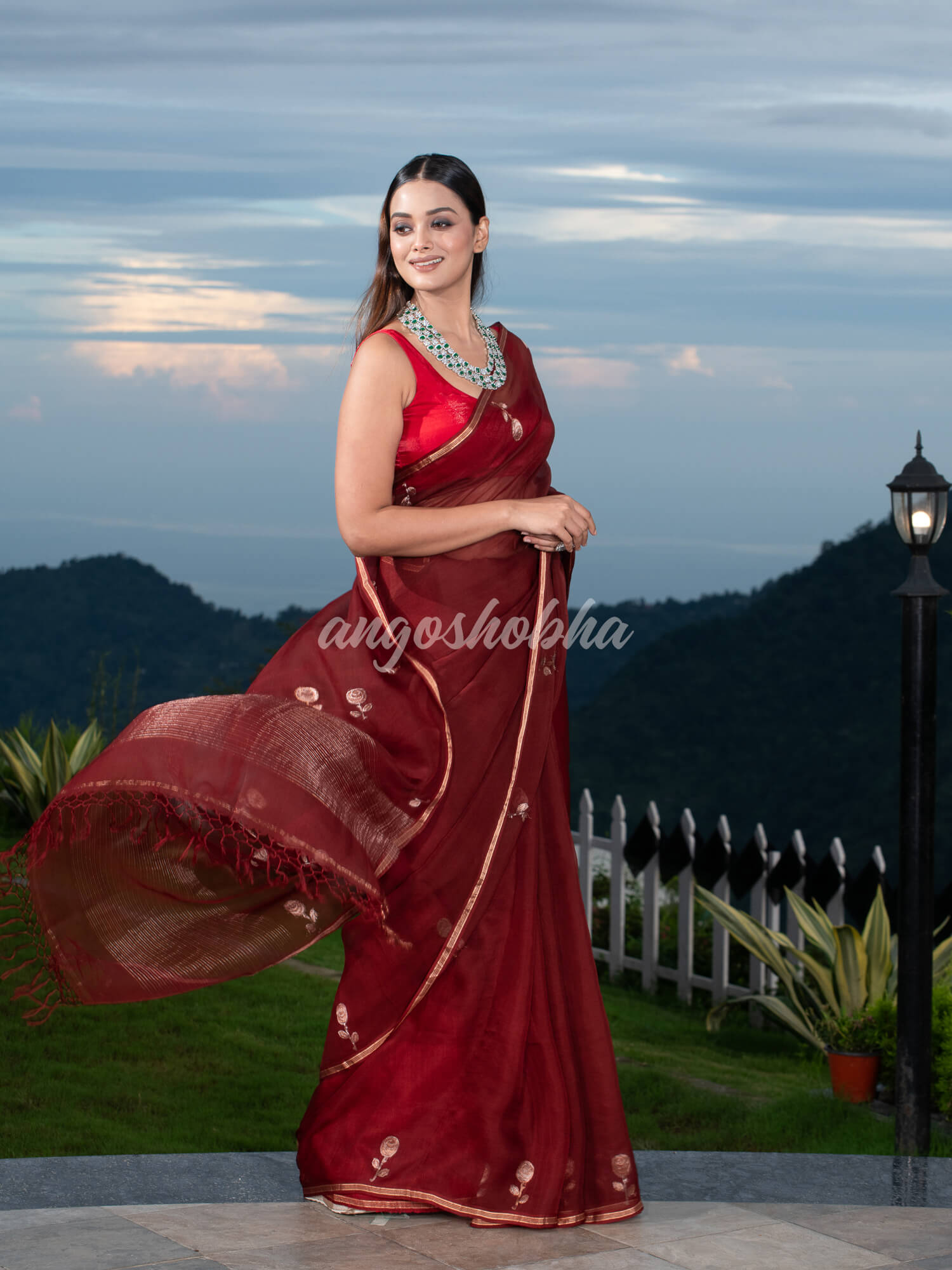Traditional Marron Muslin Silk Zari Work Handloom Saree