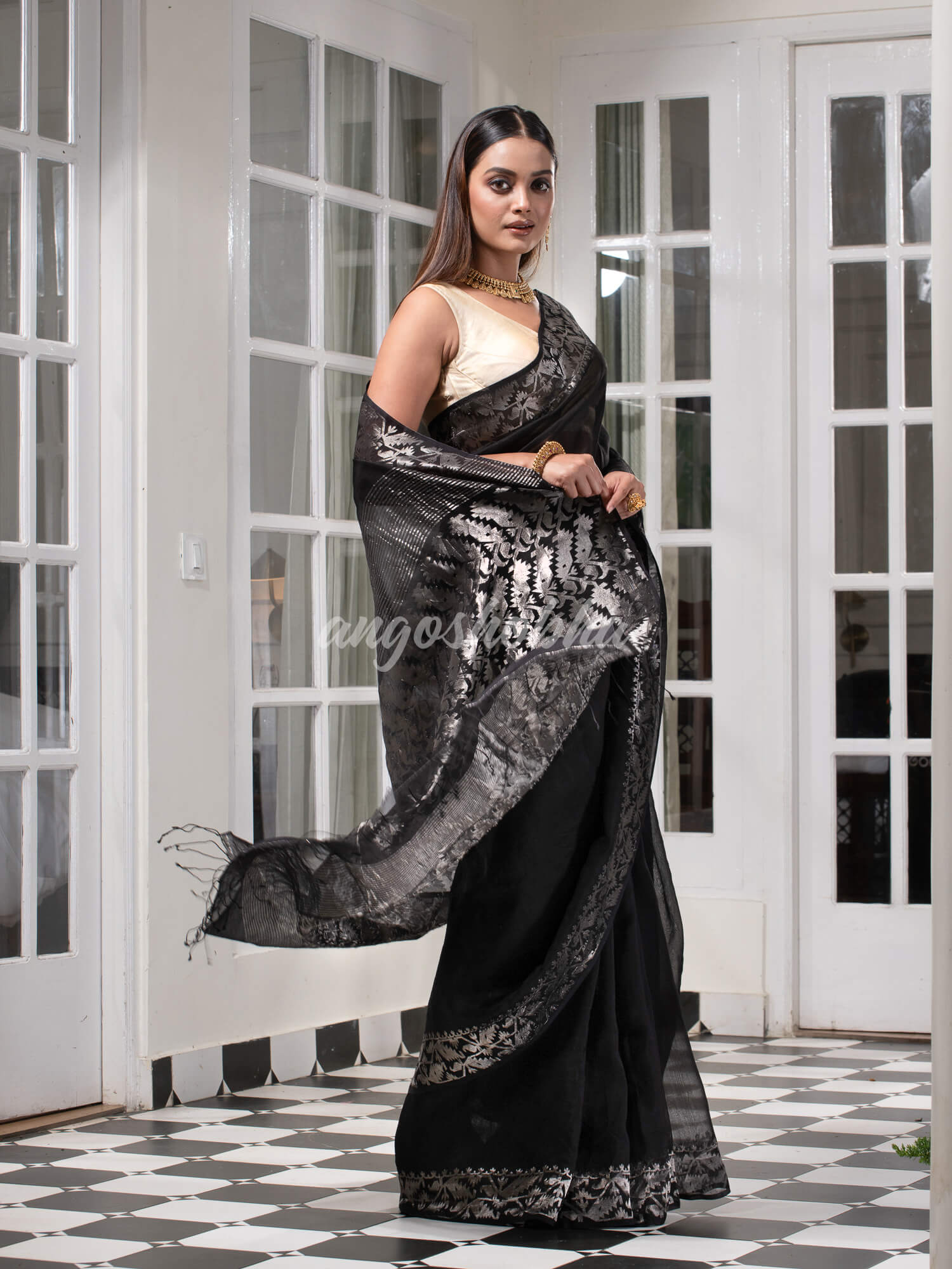 Traditional Black Muslin Silk Zari Work Handloom Saree