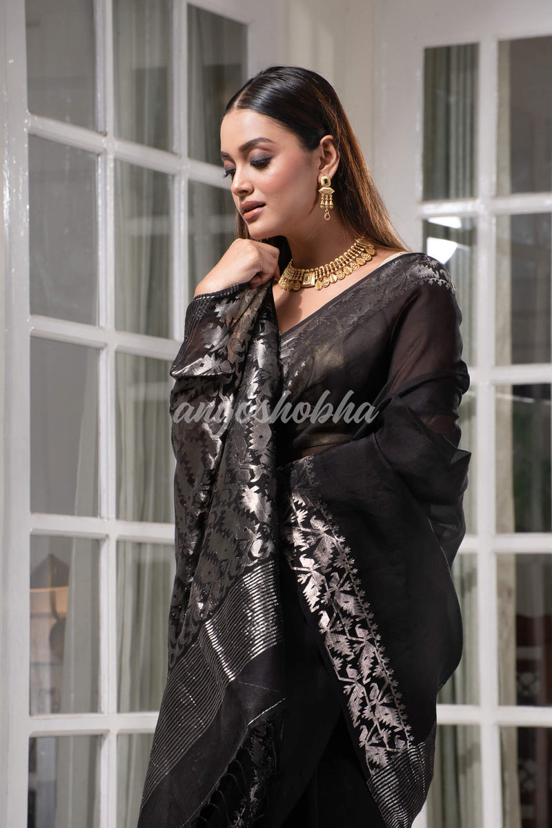Traditional Black Muslin Silk Zari Work Handloom Saree