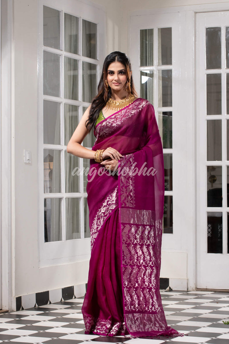 Traditional Magenta Muslin Silk Zari Work Handloom Saree