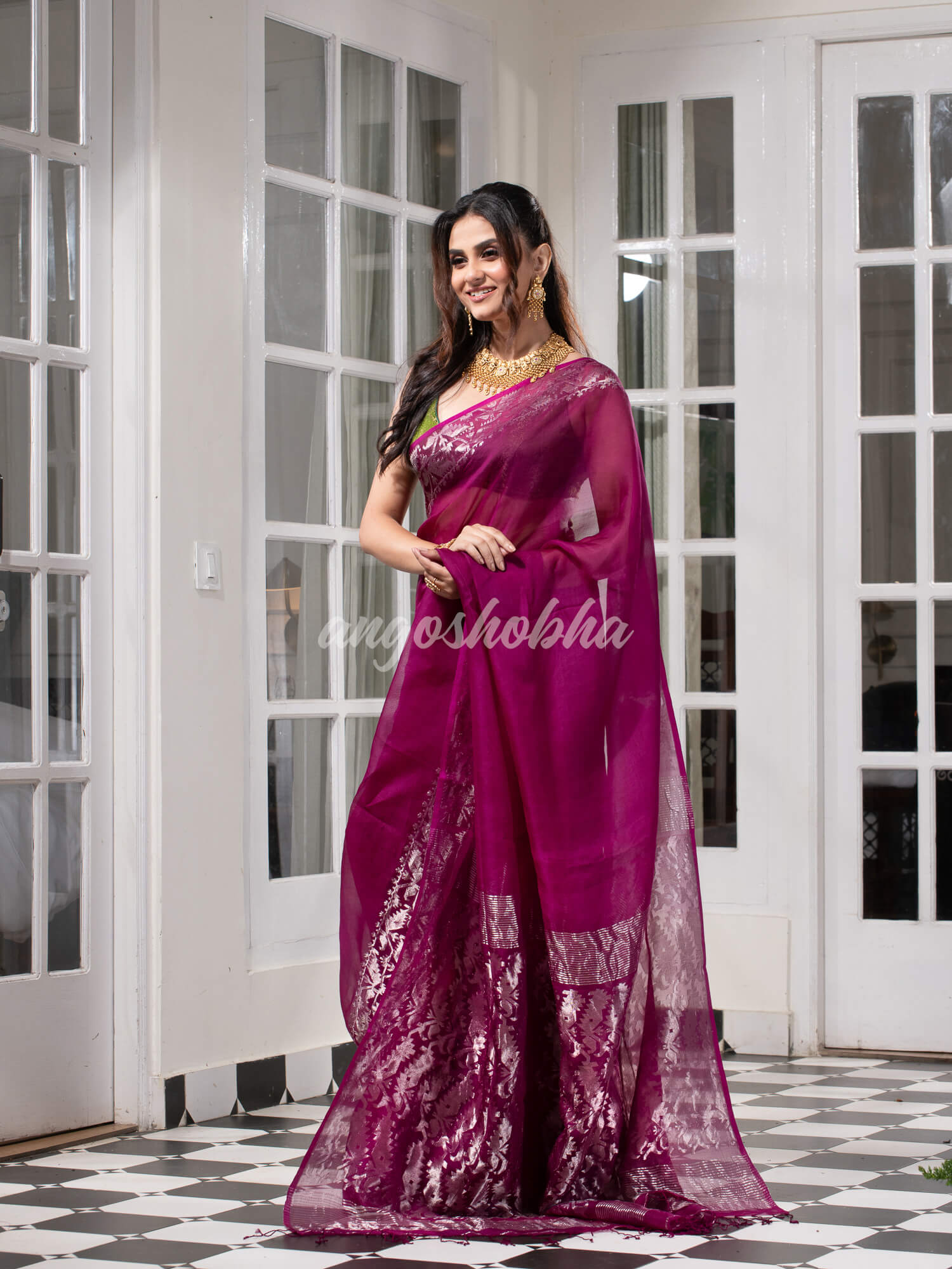Traditional Magenta Muslin Silk Zari Work Handloom Saree