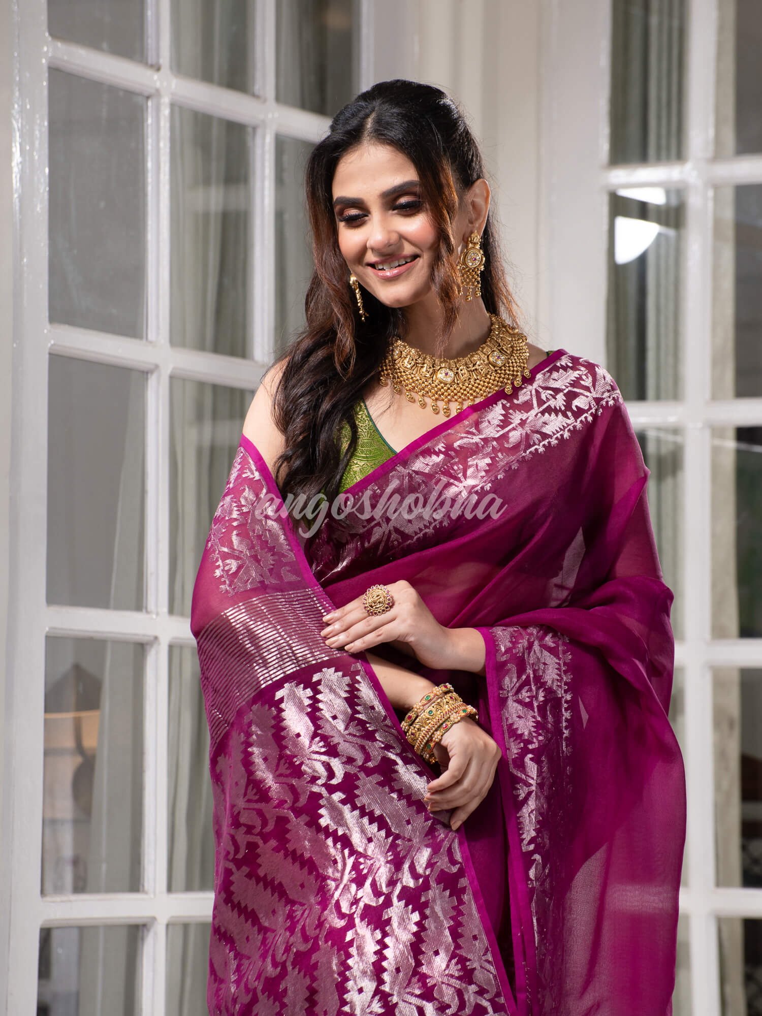 Traditional Magenta Muslin Silk Zari Work Handloom Saree