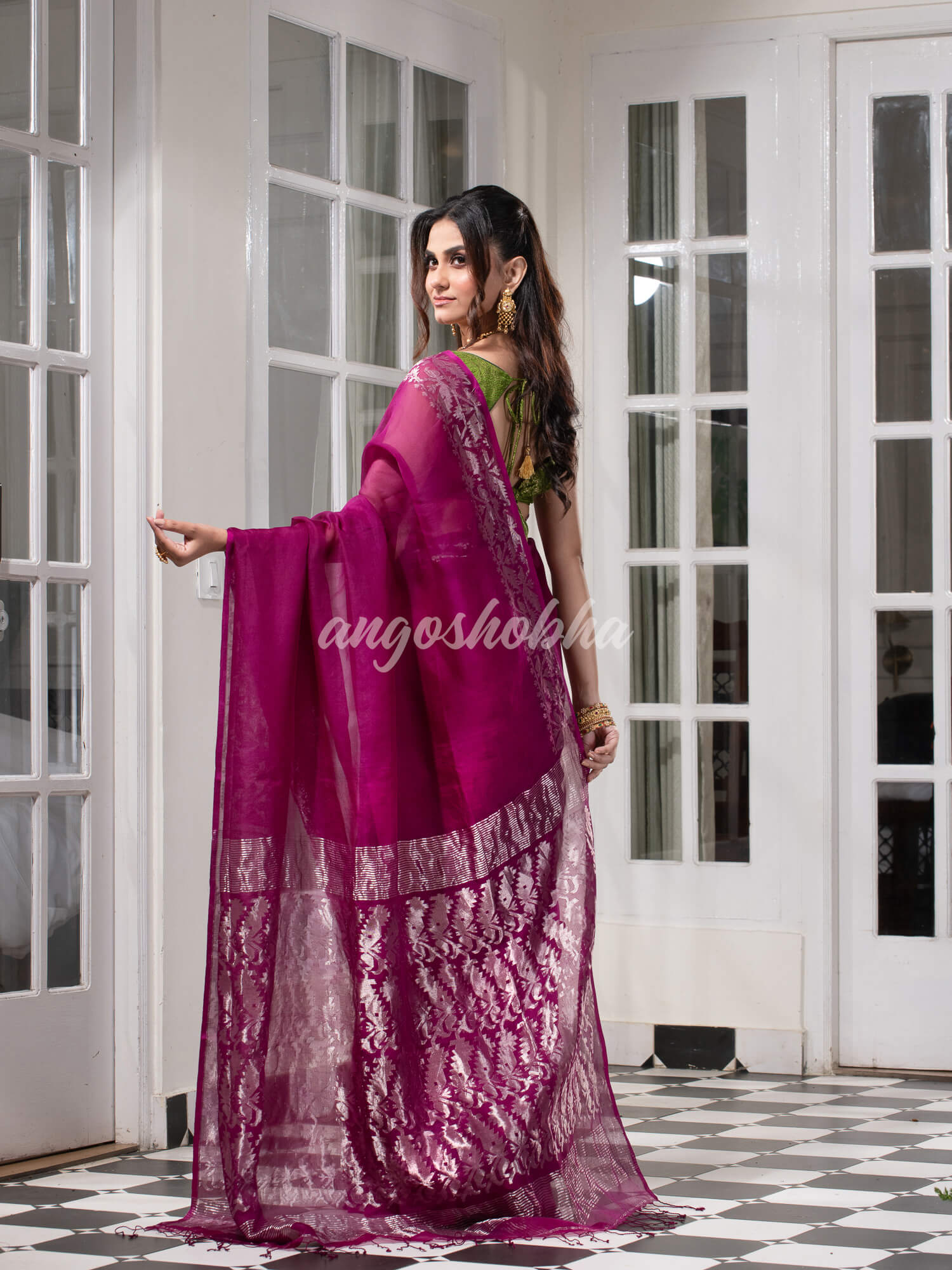 Traditional Magenta Muslin Silk Zari Work Handloom Saree