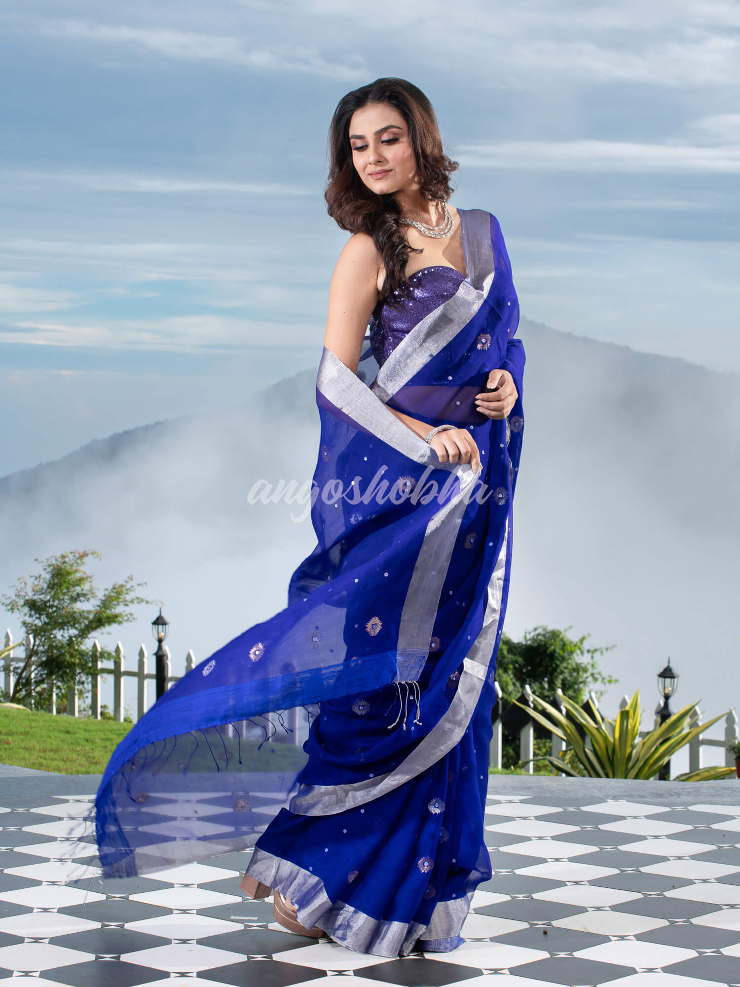 Traditional Royal Blue Muslin Silk Zari Work Handloom Saree