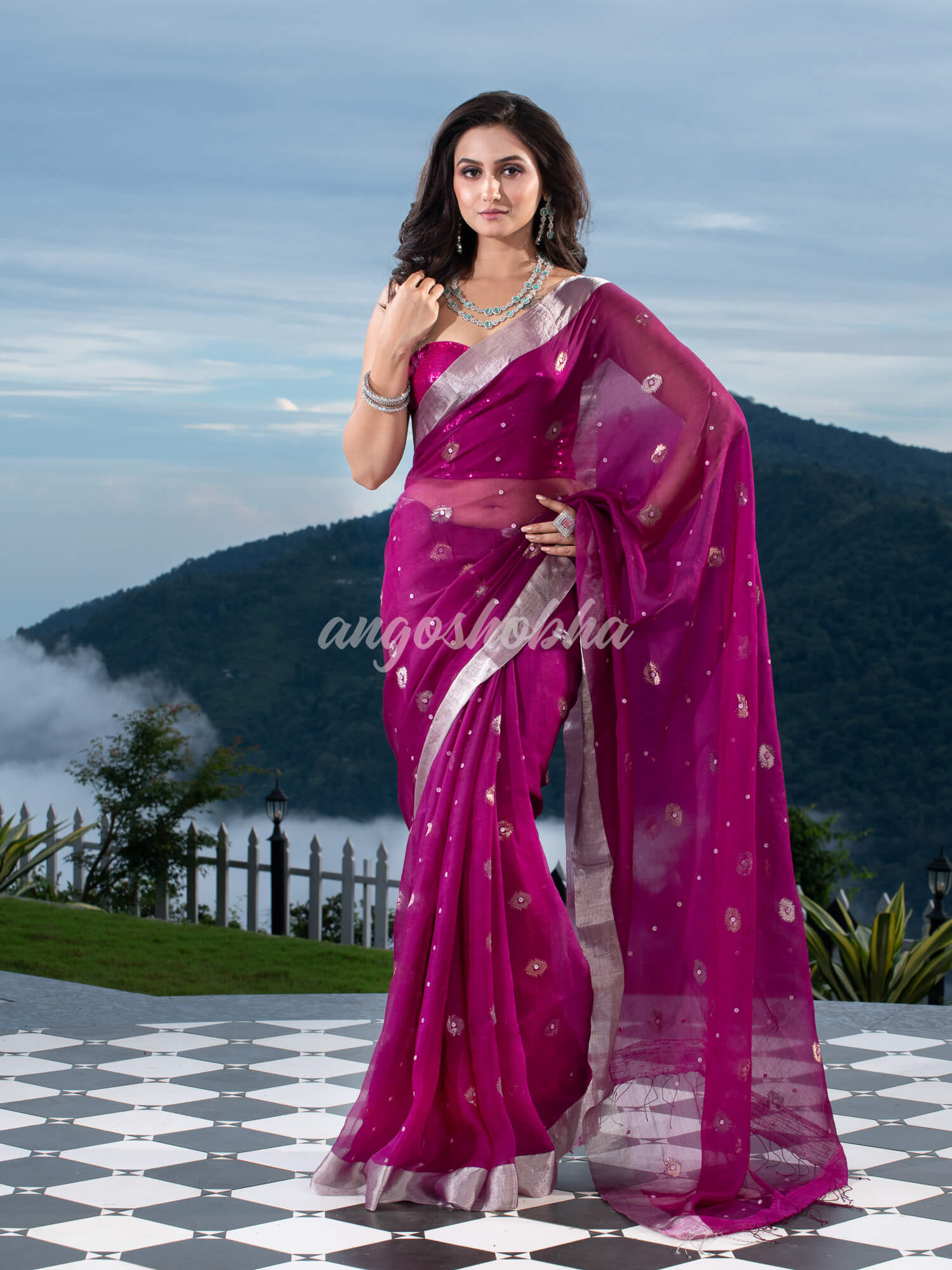 Traditional Magenta Muslin Silk Zari Work Handloom Saree