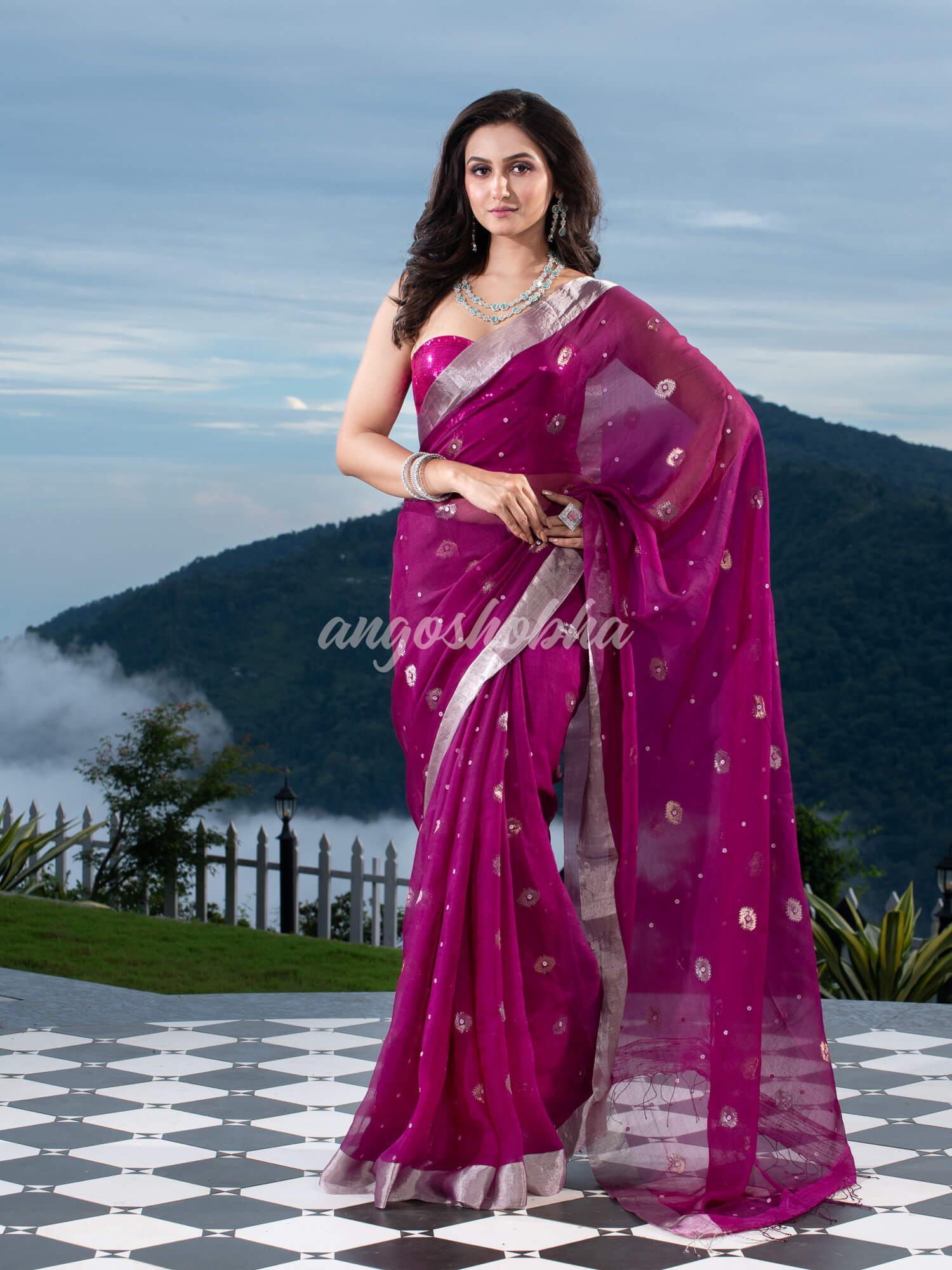 Traditional Magenta Muslin Silk Zari Work Handloom Saree