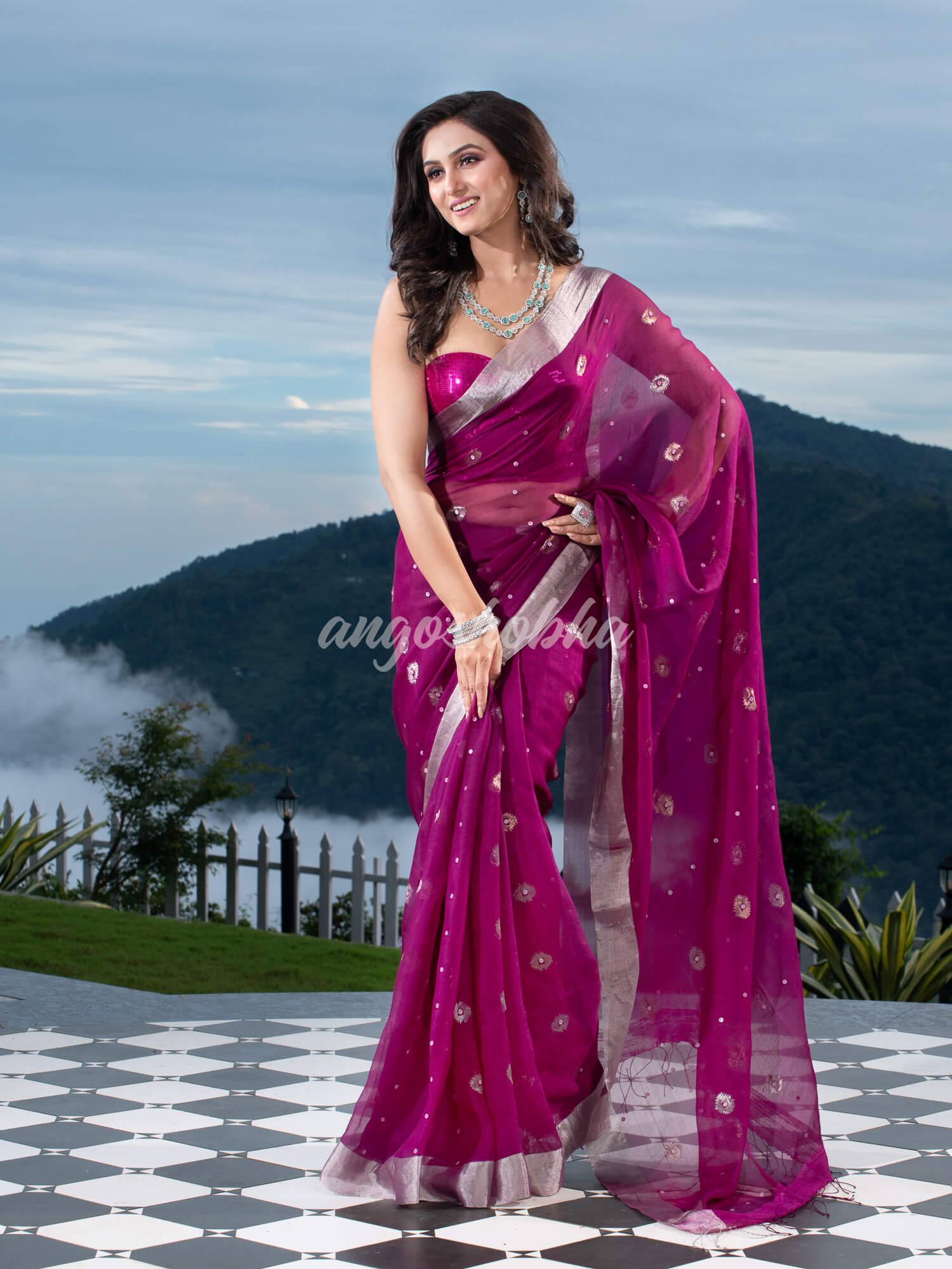 Traditional Magenta Muslin Silk Zari Work Handloom Saree