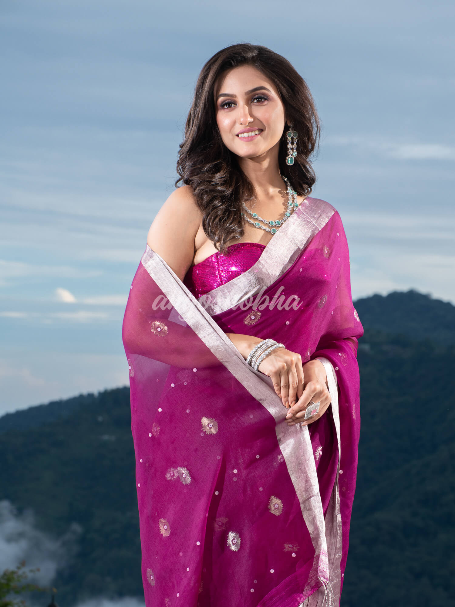Traditional Magenta Muslin Silk Zari Work Handloom Saree