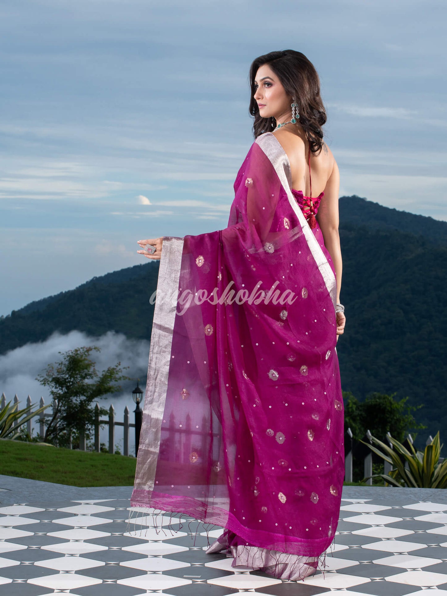 Traditional Magenta Muslin Silk Zari Work Handloom Saree