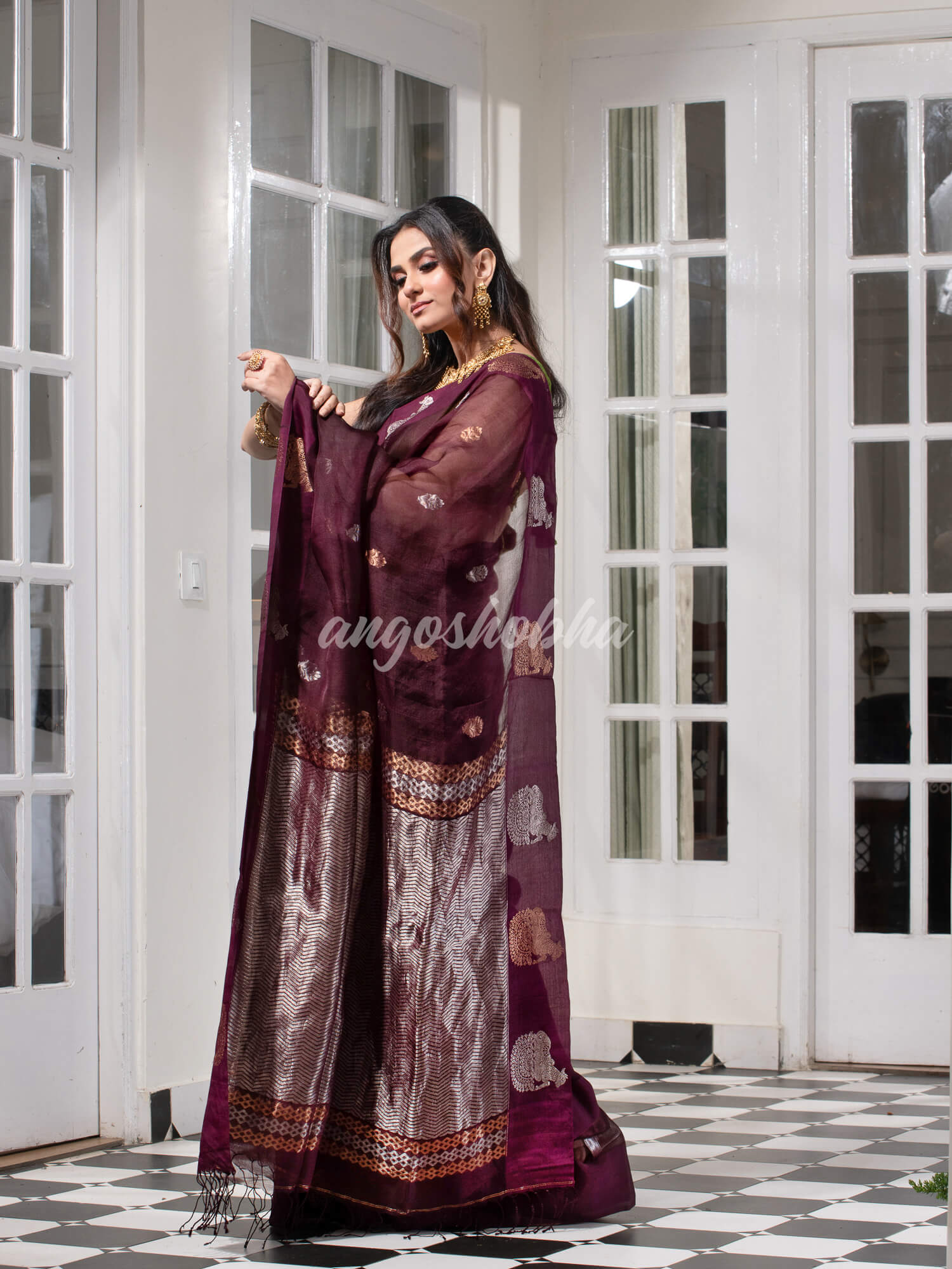 Wine Pure Muslin Silk Handwoven Saree