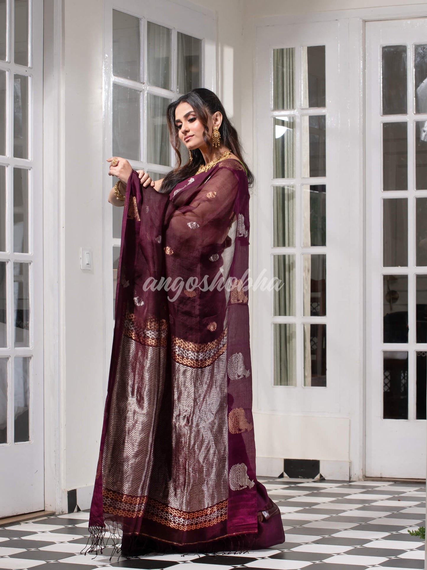 Wine Pure Muslin Silk Handwoven Saree