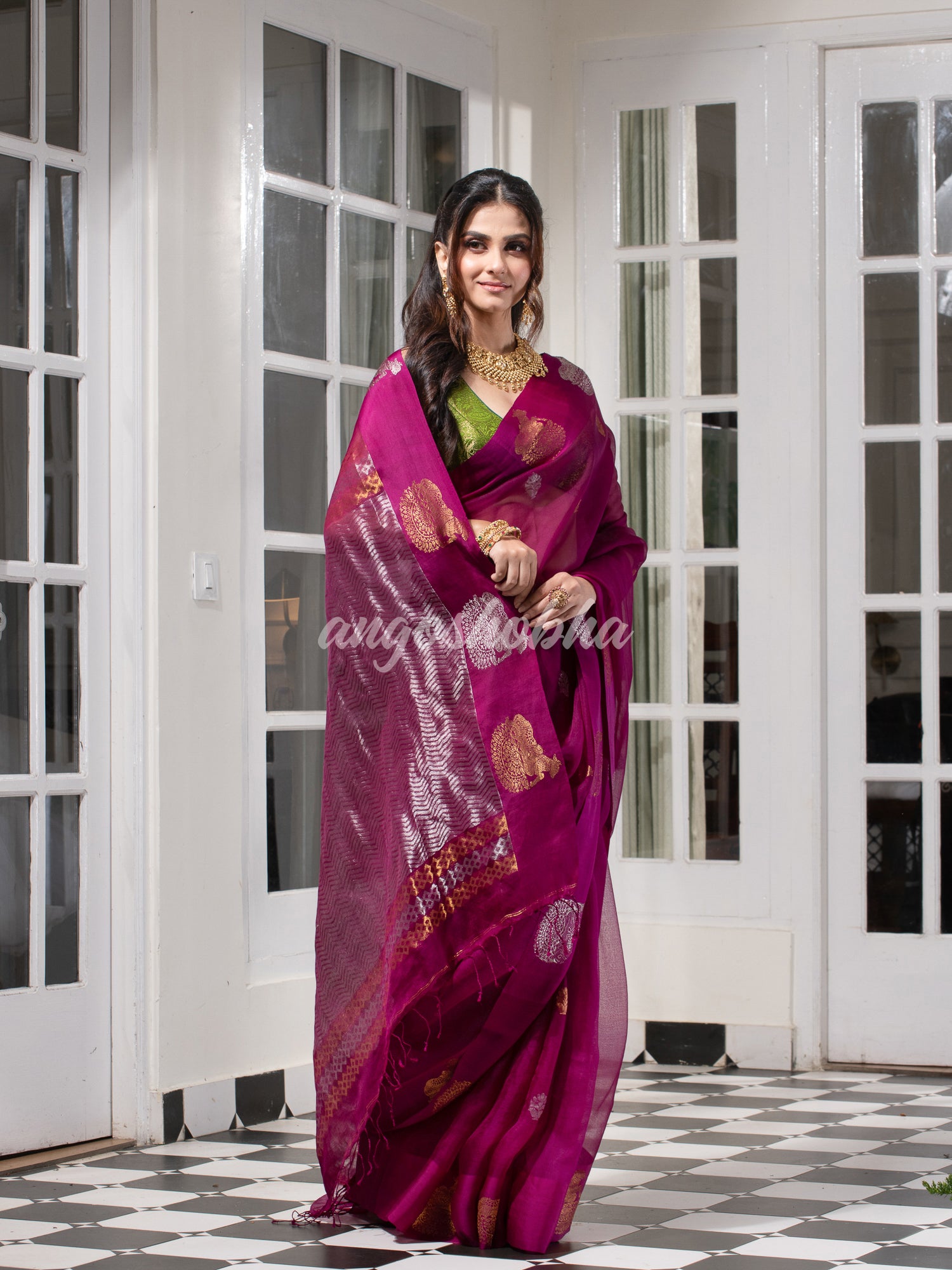 Berry Magenta Pure Muslin Silk Handwoven Saree