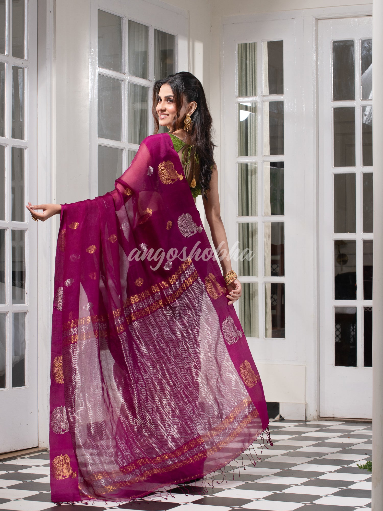 Berry Magenta Pure Muslin Silk Handwoven Saree