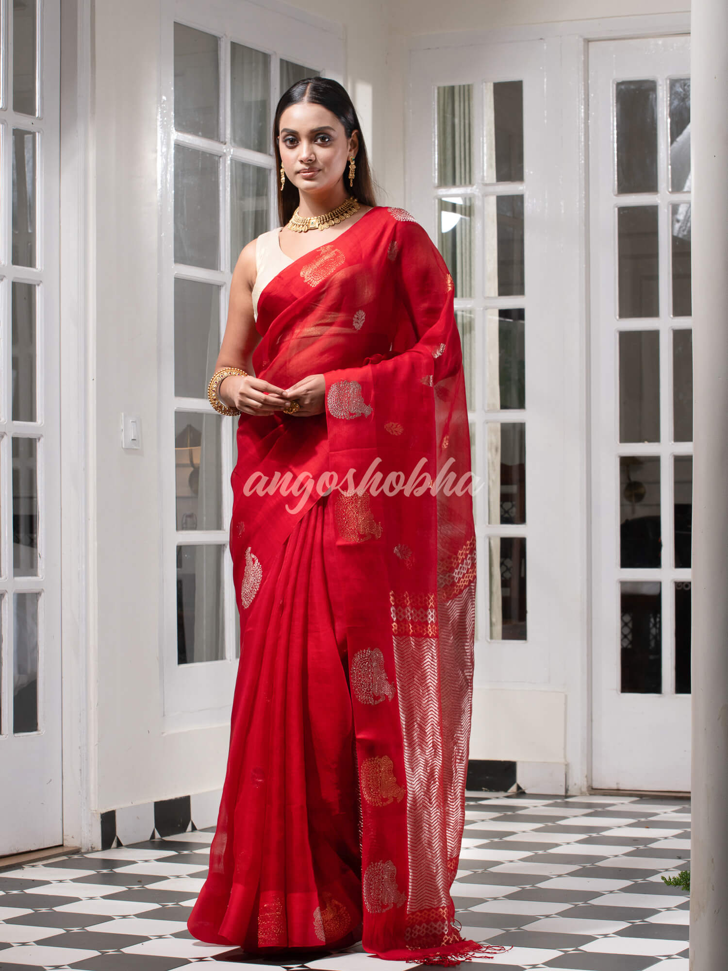 Red Pure Muslin Silk Handwoven Saree