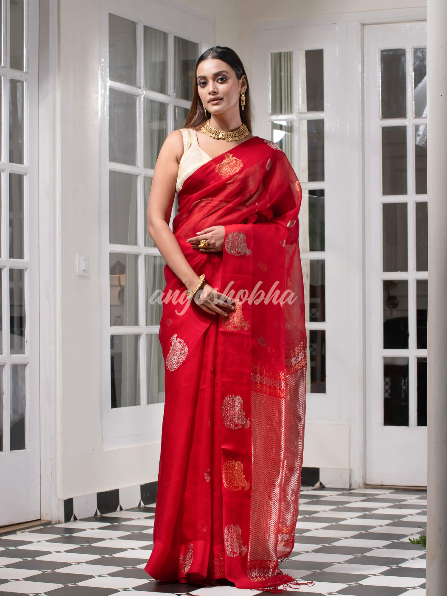 Red Pure Muslin Silk Handwoven Saree
