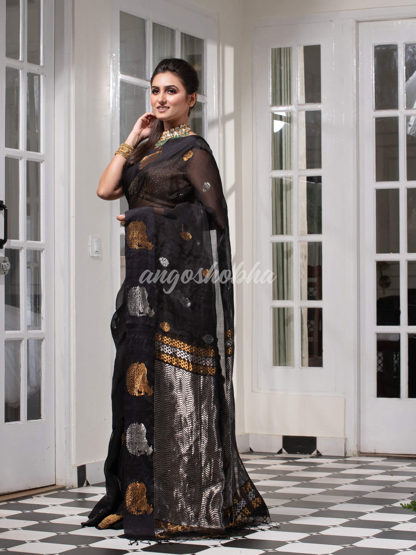 Black Pure Muslin Silk Handwoven Saree