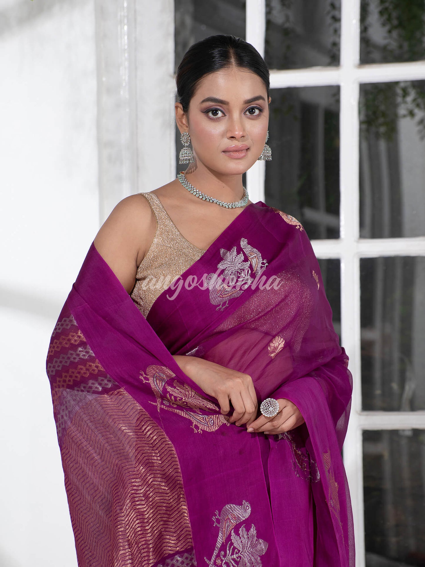 Mulberry Pure Muslin Intricate Bird Design Border Handwoven Saree