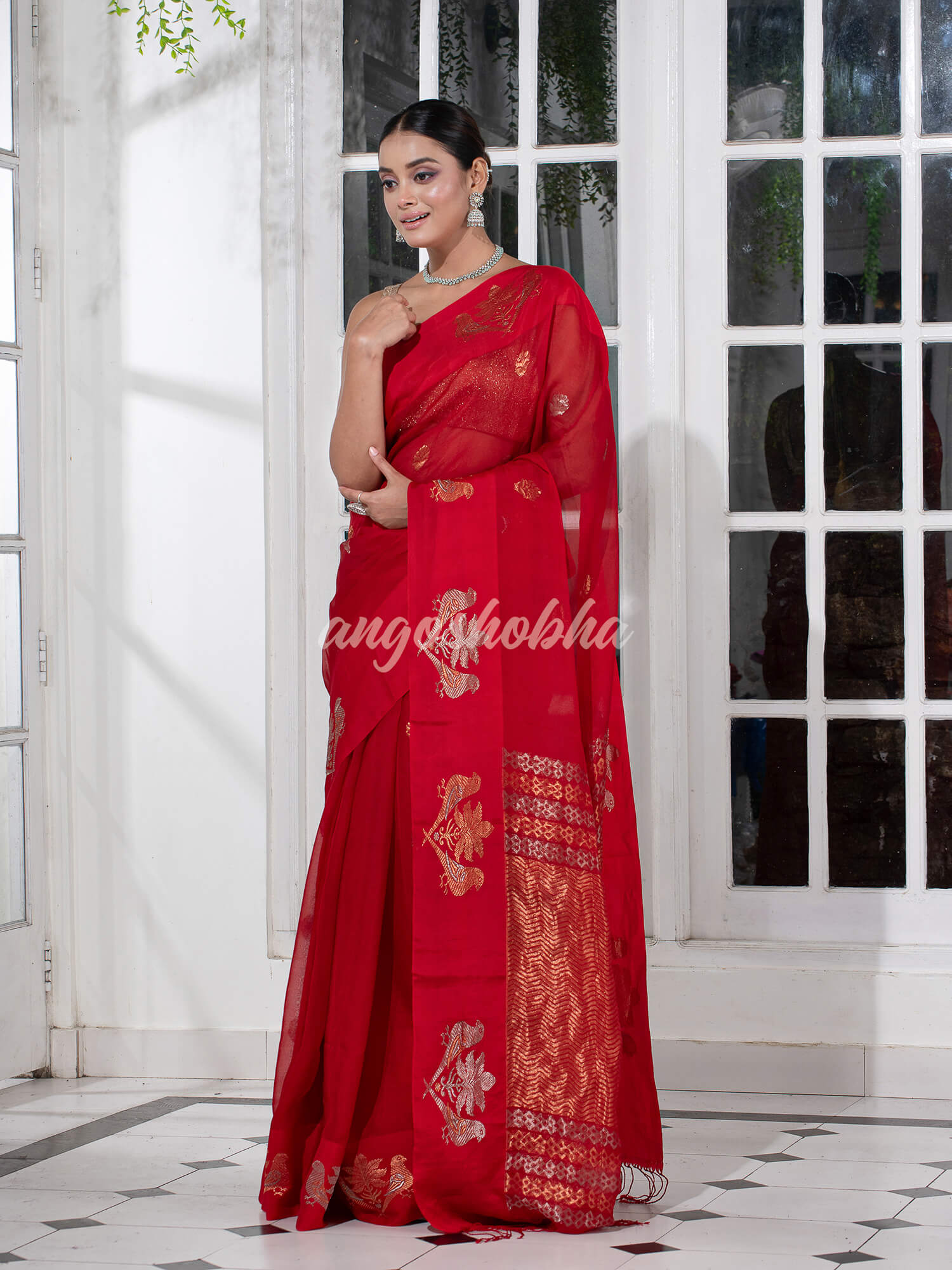 Red Pure Muslin Intricate Bird Design Border Handwoven Saree
