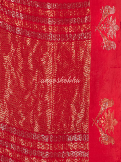 Red Pure Muslin Intricate Bird Design Border Handwoven Saree