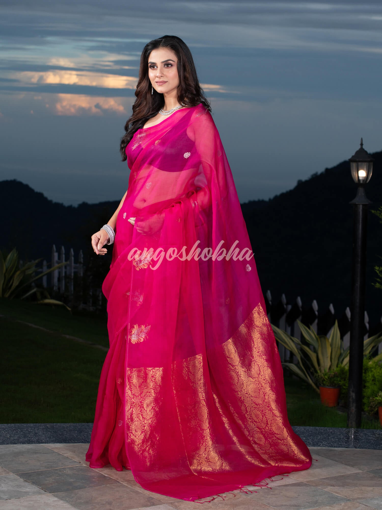 Fuscia Pink Pure Muslin Silk Leaf Motifs Textured Handwoven Saree