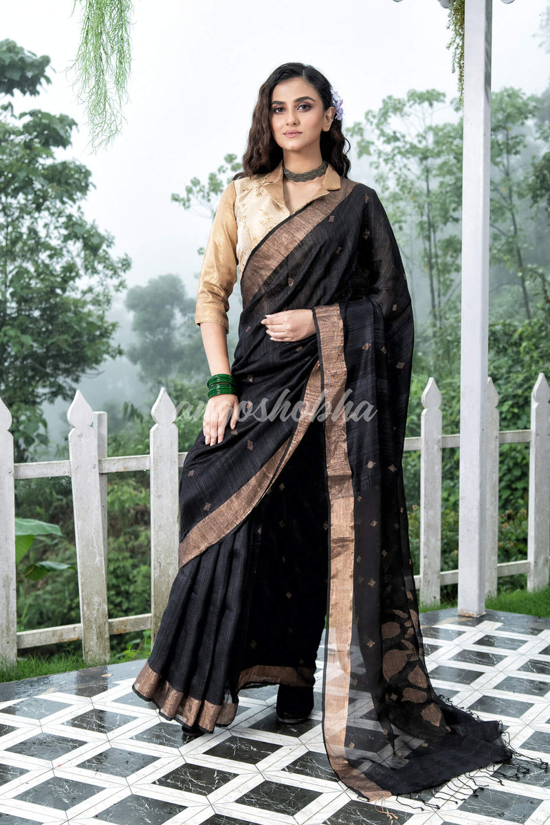 Black Matka Silk Light Golden Border Handwoven Saree