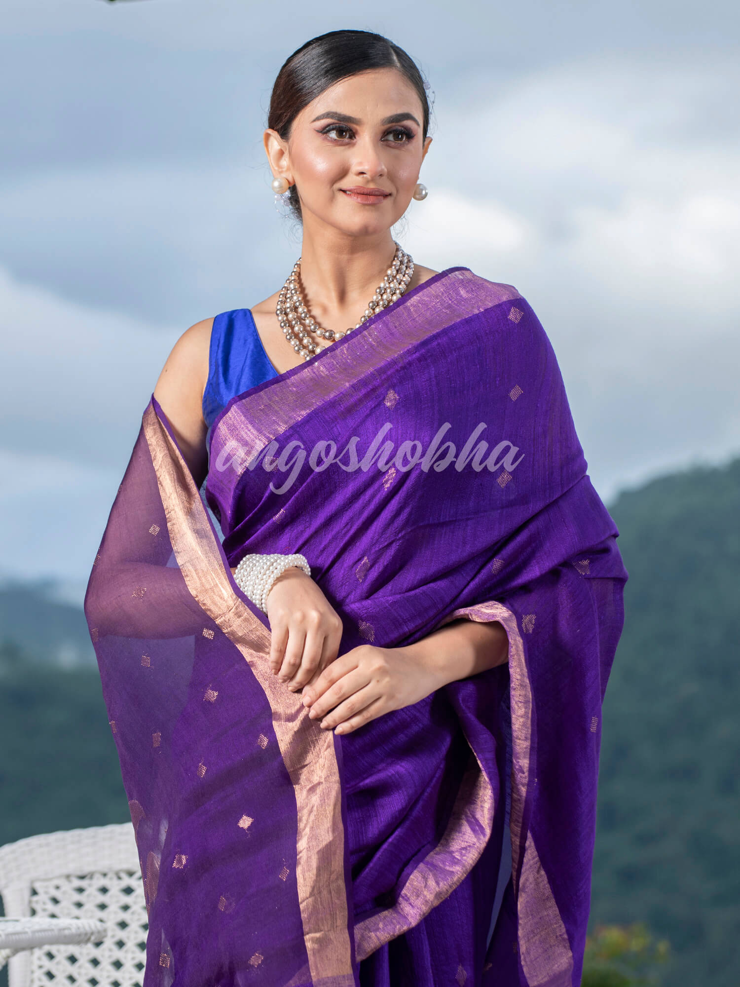 Purple Matka Silk Light Golden Border Handwoven Saree