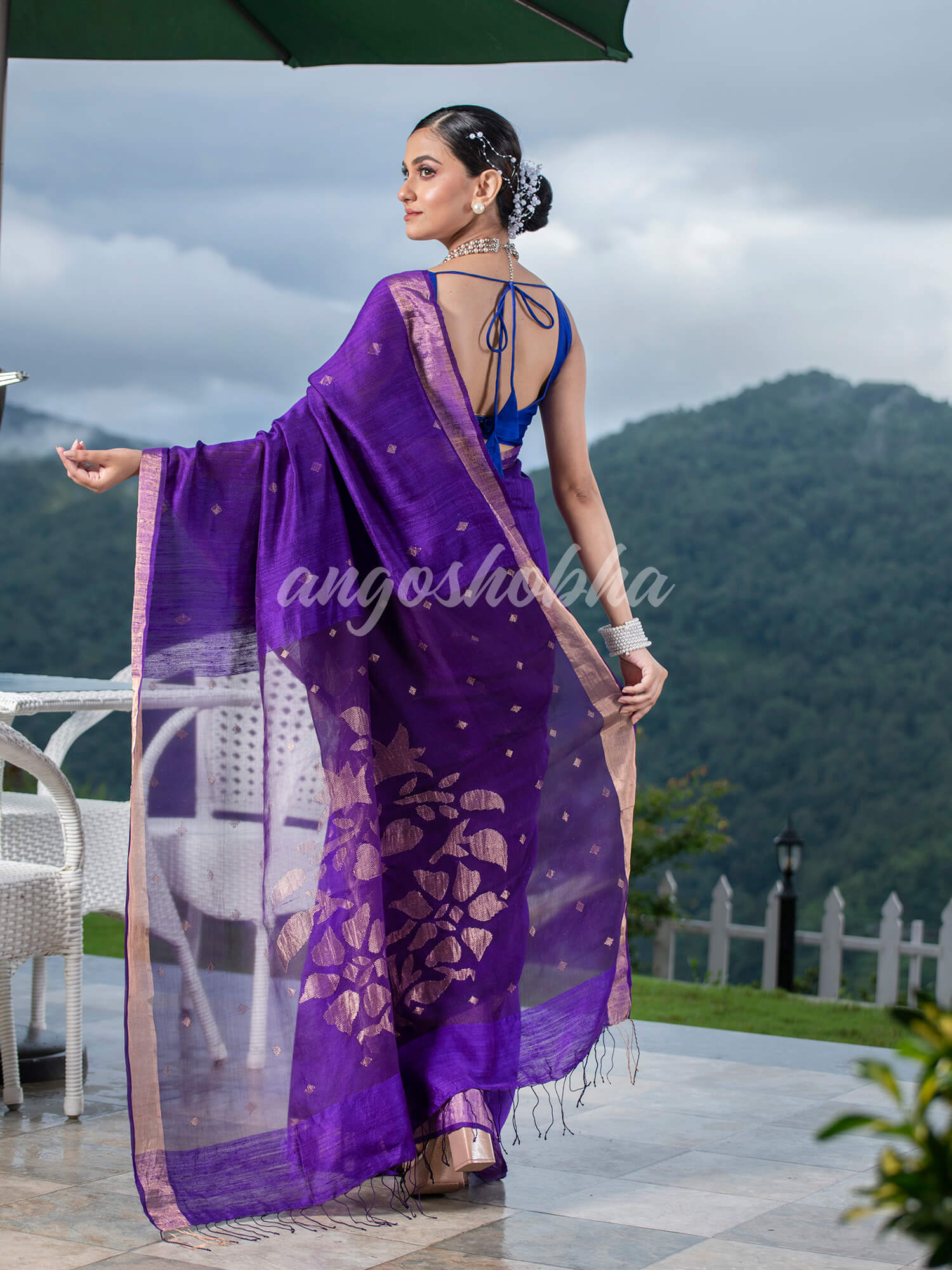 Purple Matka Silk Light Golden Border Handwoven Saree