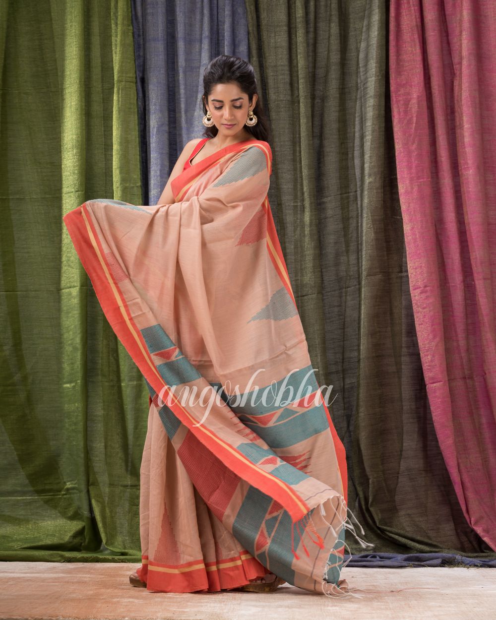 Beige Cotton Blend Traditional Jamdani Saree angoshobha