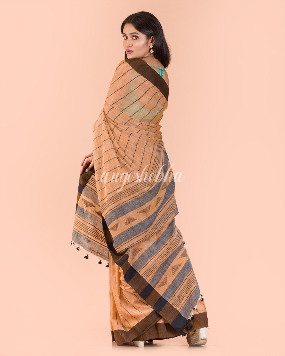 Biscuit Handloom Cotton Saree angoshobha