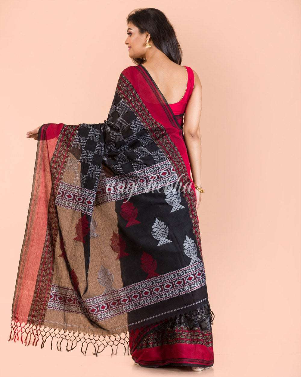 Black Beige Handwoven Kantha Stitch Saree angoshobha