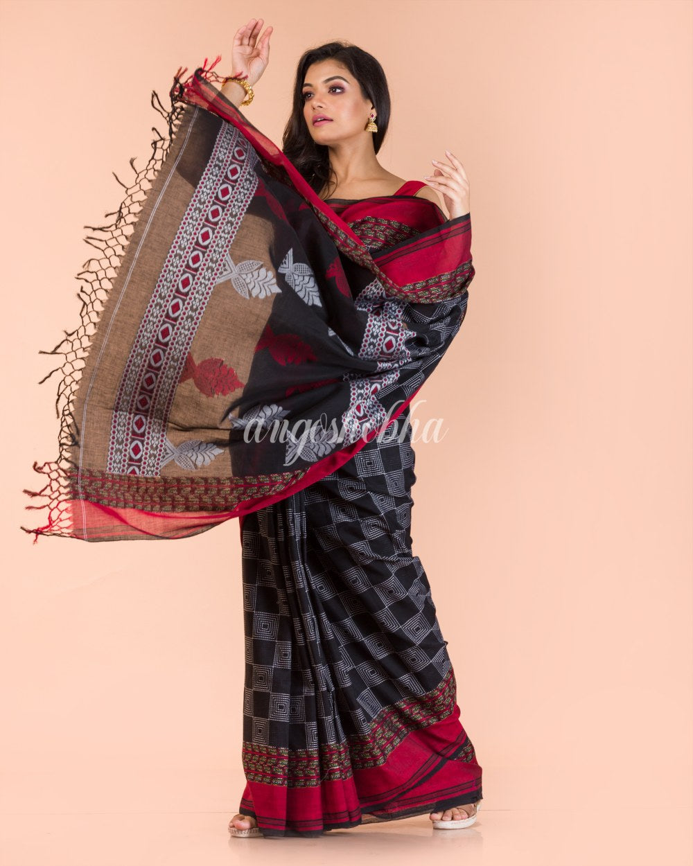 Black Beige Handwoven Kantha Stitch Saree angoshobha