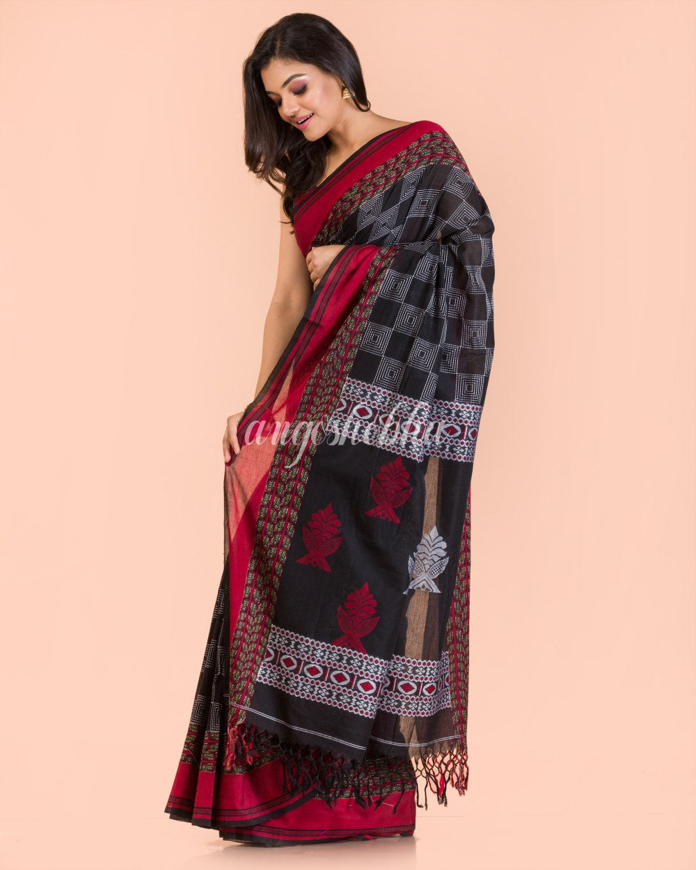 Black Beige Handwoven Kantha Stitch Saree angoshobha