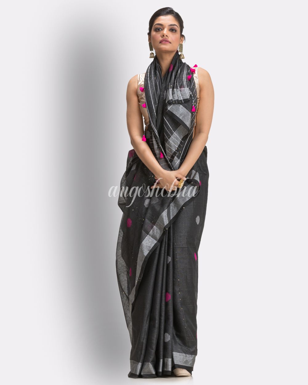 Black Cotton Blen Handloom Jamdani Saree angoshobha