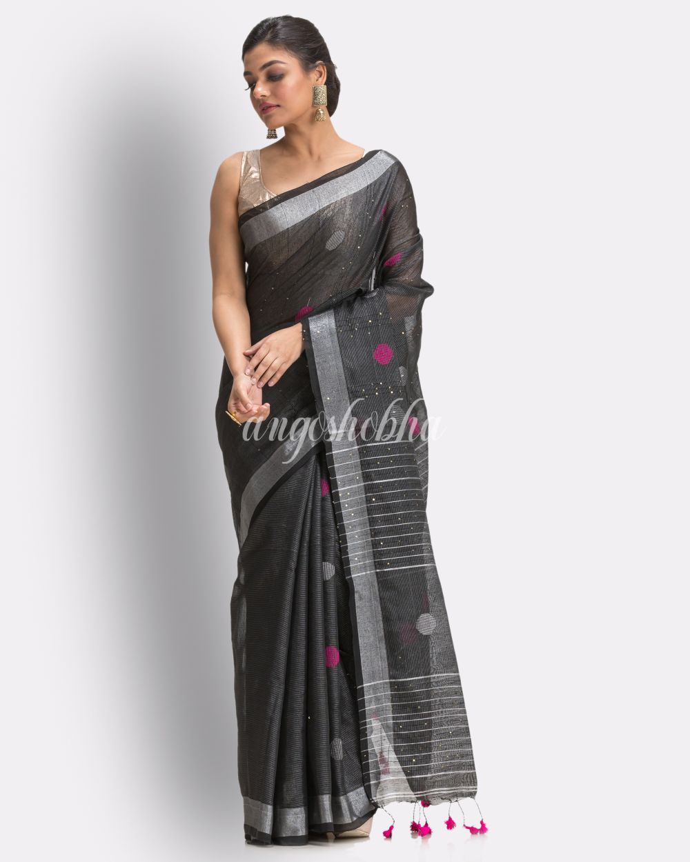 Black Cotton Blen Handloom Jamdani Saree angoshobha