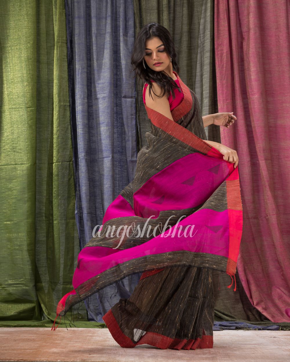 Black Cotton Blend Festive Handloom Saree angoshobha