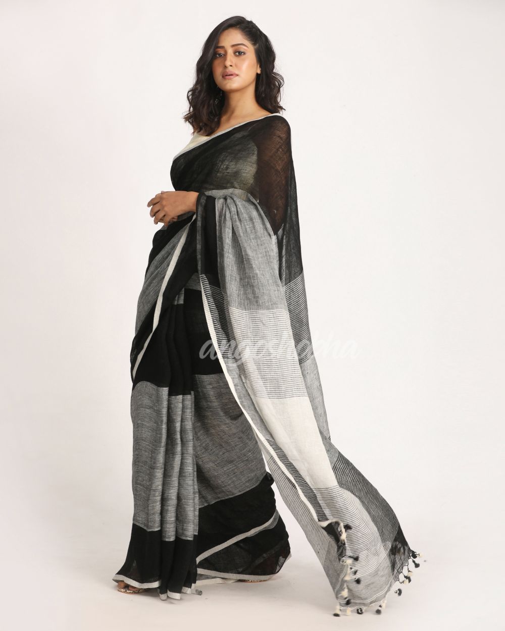 Black Grey Traditional Handloom Linen Saree angoshobha
