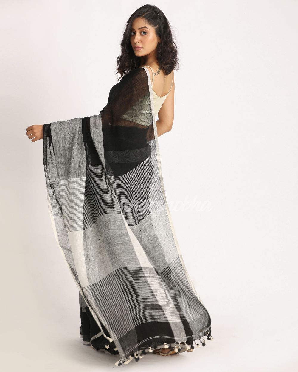 Black Grey Traditional Handloom Linen Saree angoshobha