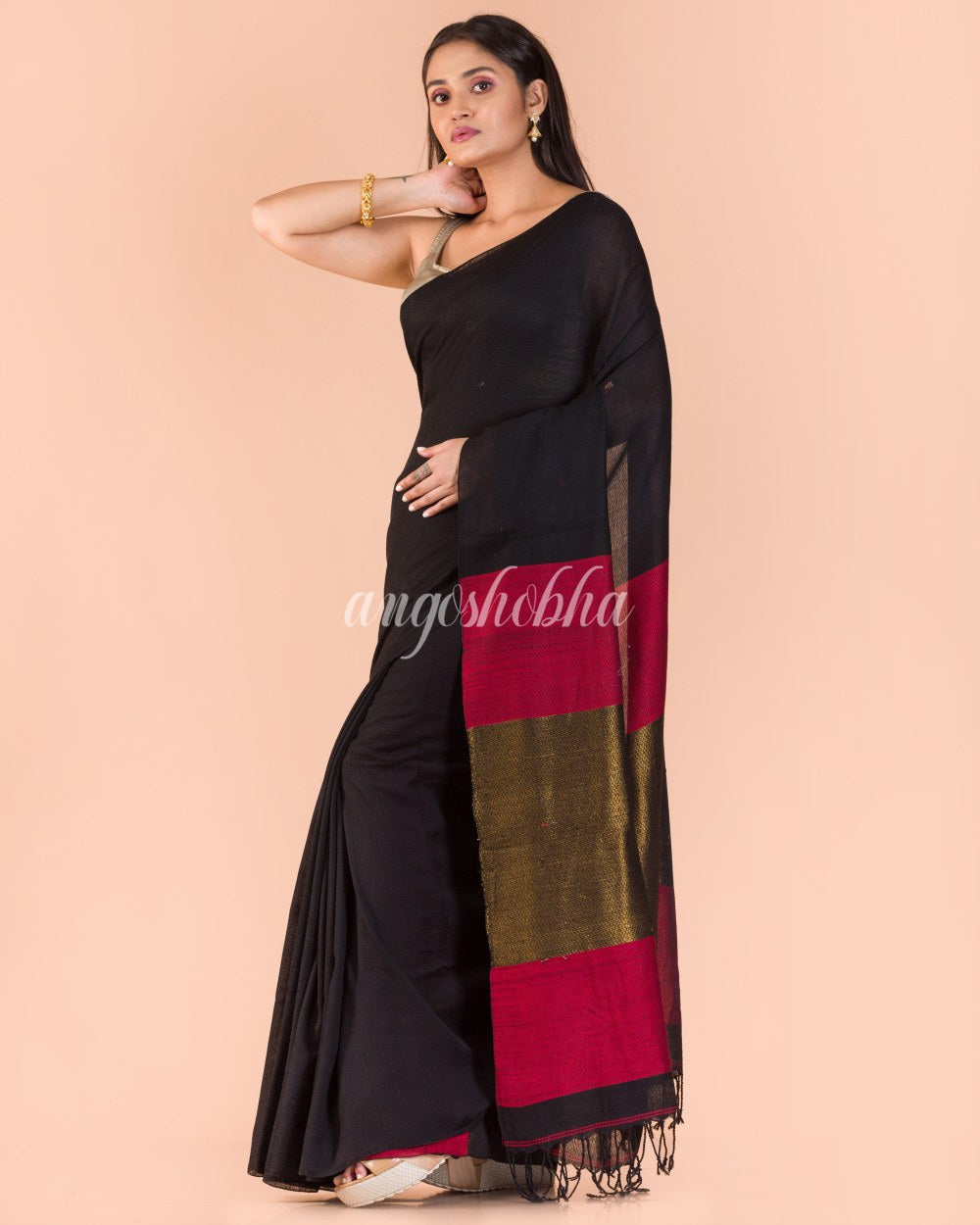 Black Handwoven Cotton Saree angoshobha
