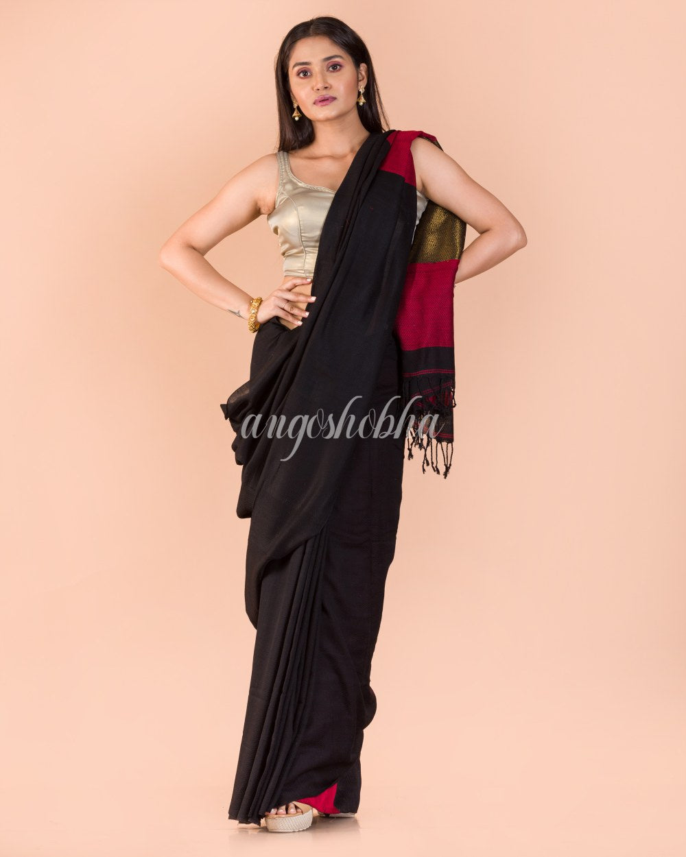Black Handwoven Cotton Saree angoshobha