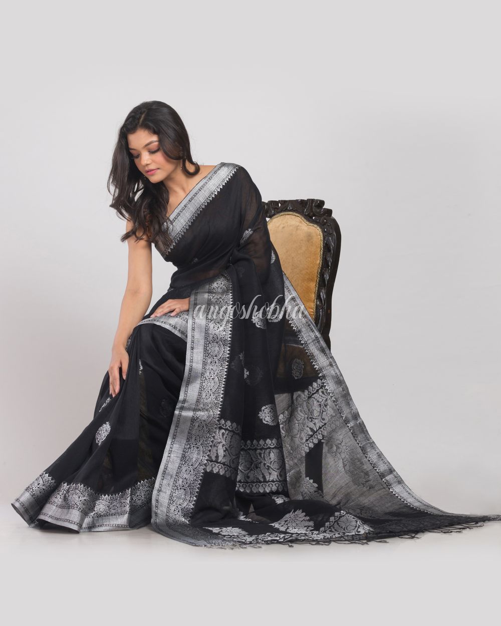 Black Handwoven Linen Saree angoshobha