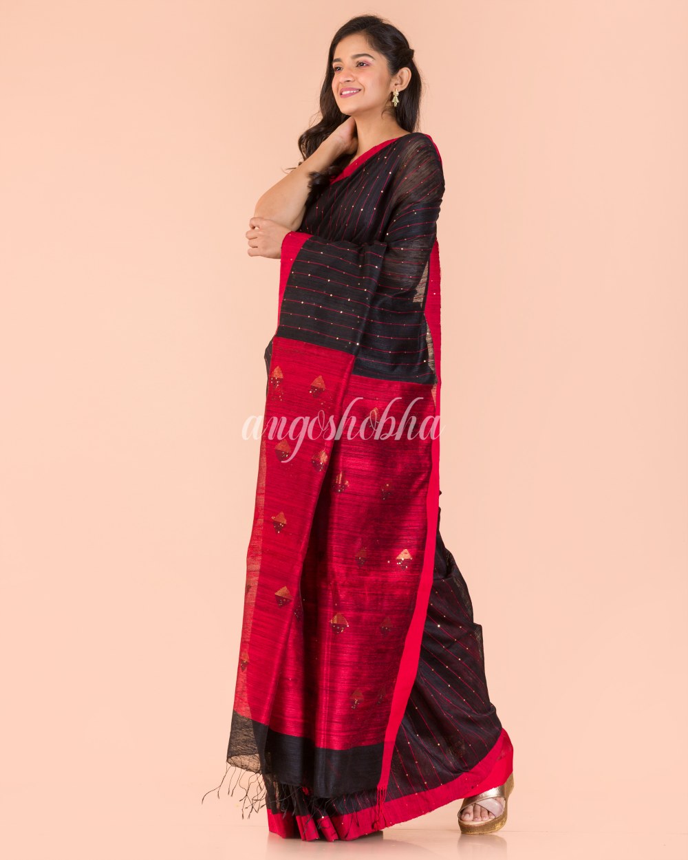 Black Handwoven Matka Silk Saree angoshobha