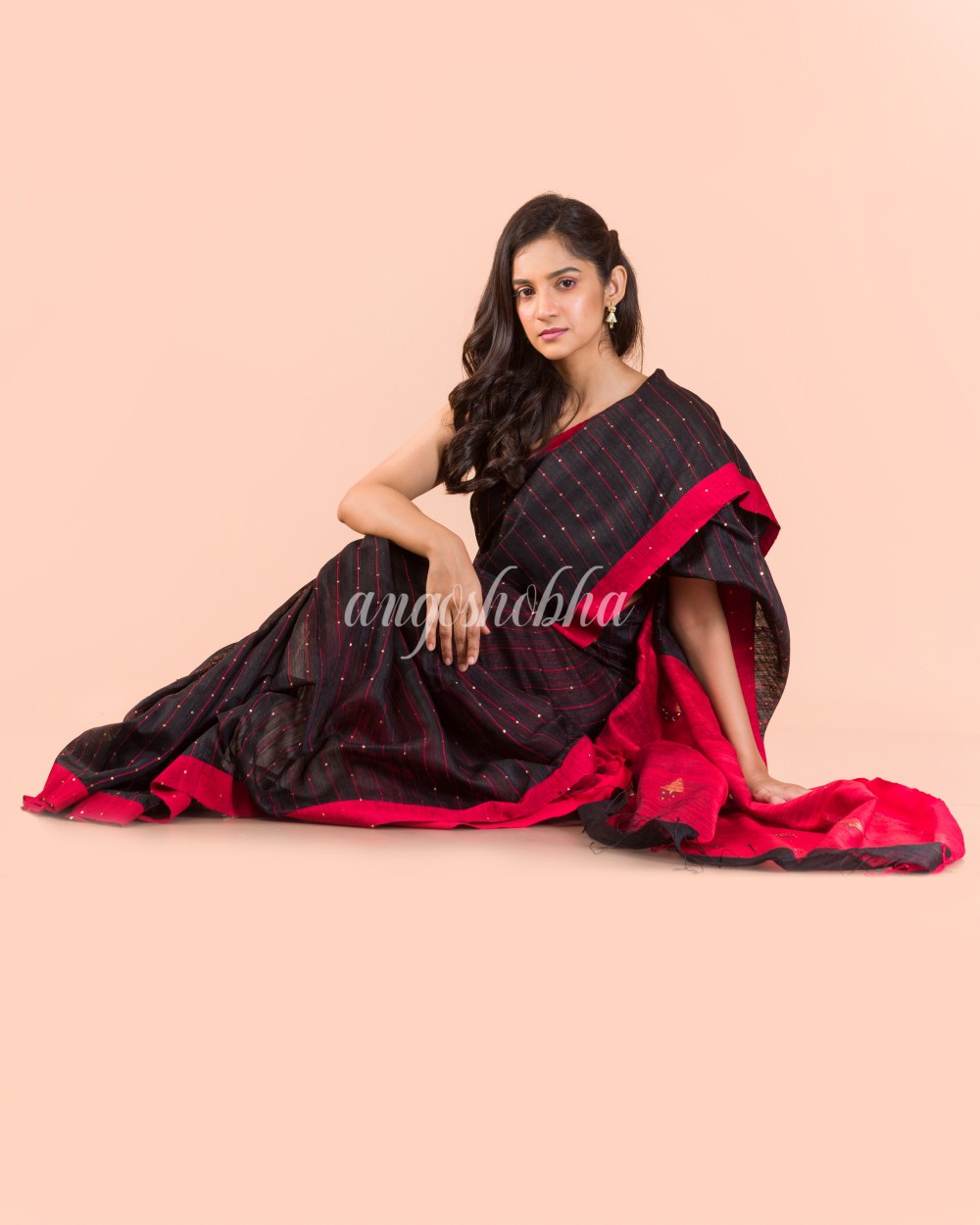 Black Handwoven Matka Silk Saree angoshobha