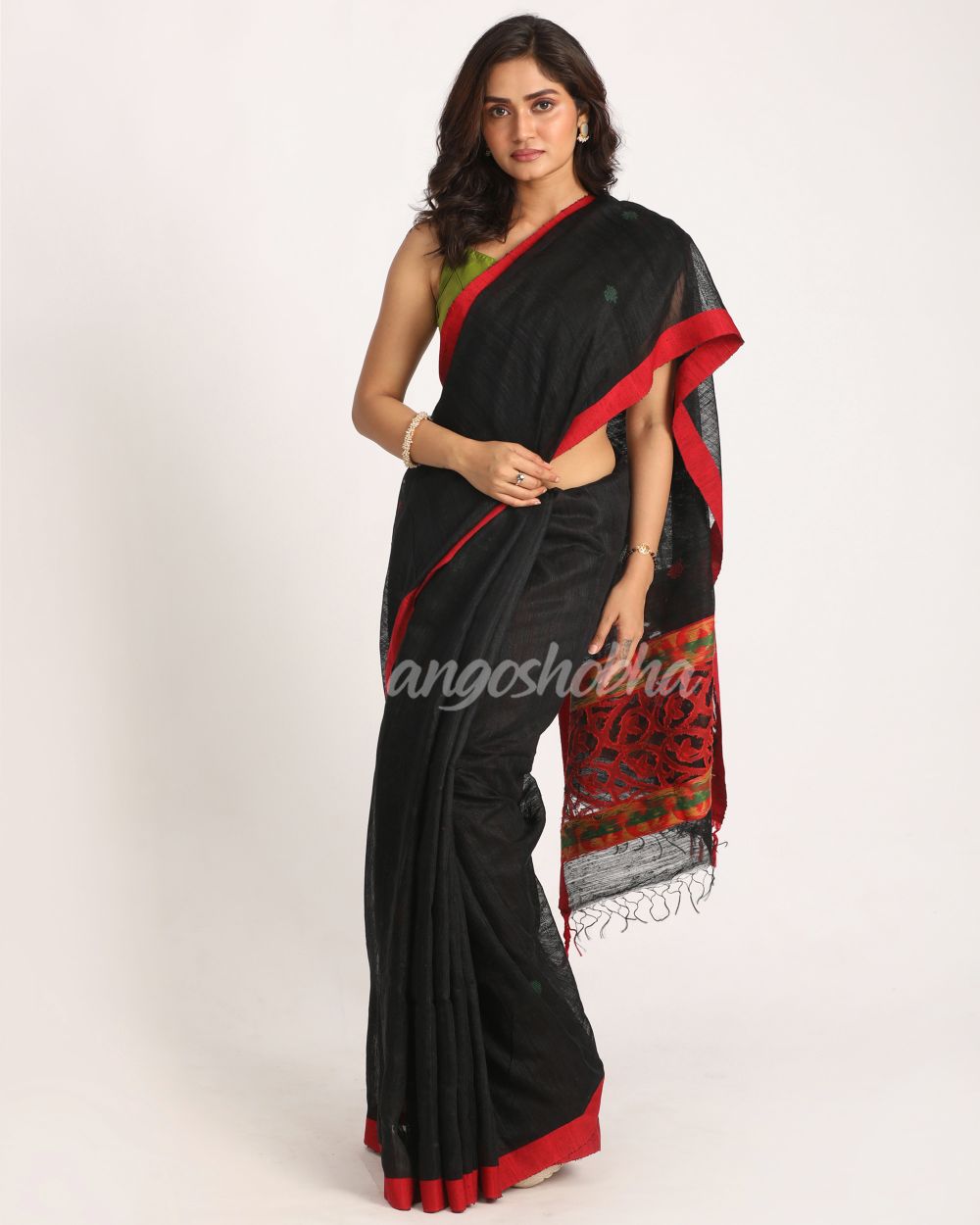 Black Matka Silk Handloom Traditional Jamdani Saree angoshobha