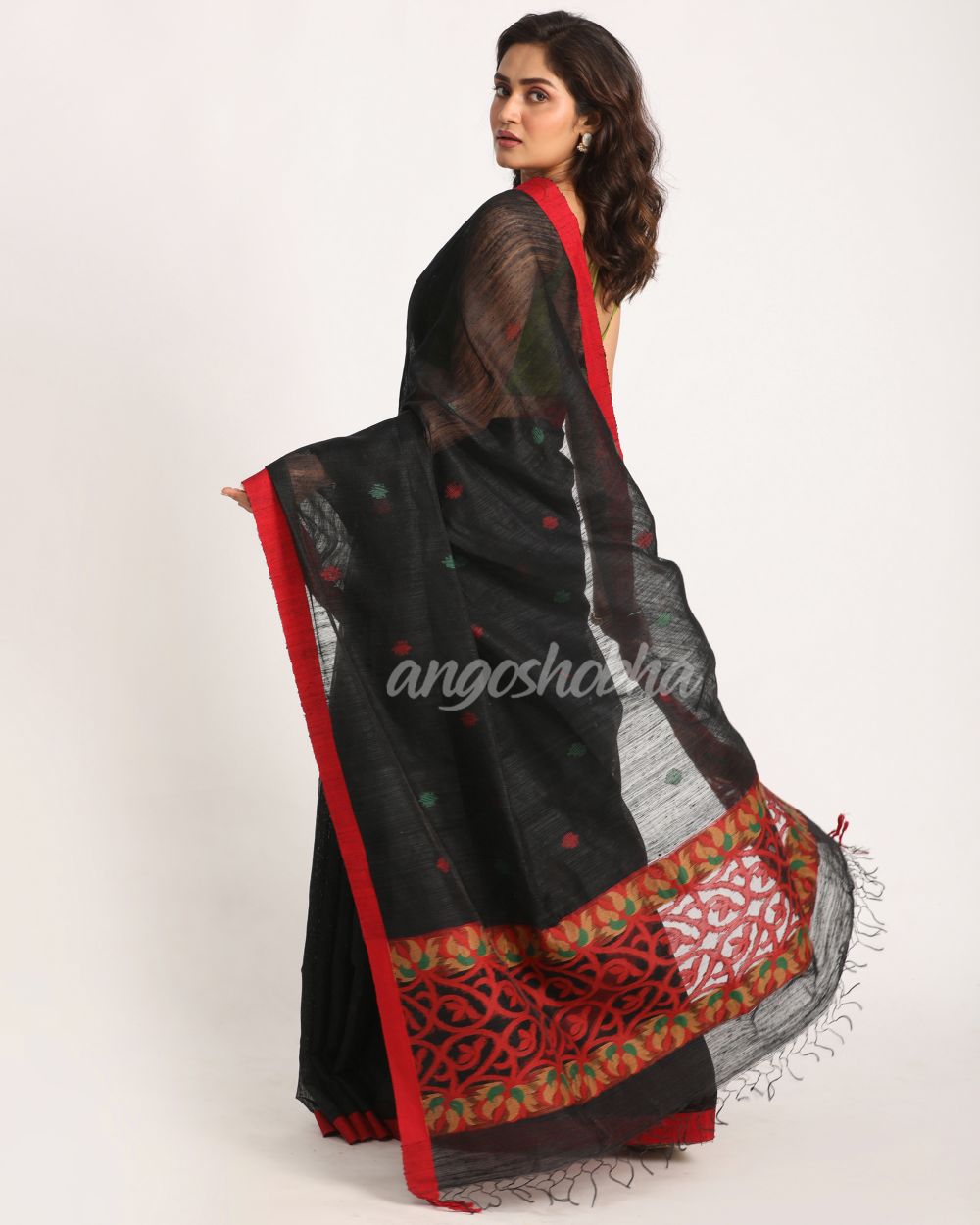 Black Matka Silk Handloom Traditional Jamdani Saree angoshobha
