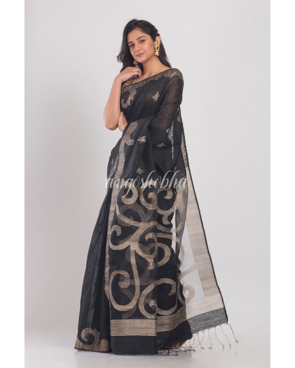 Black Matka Silk Jamdani Saree angoshobha